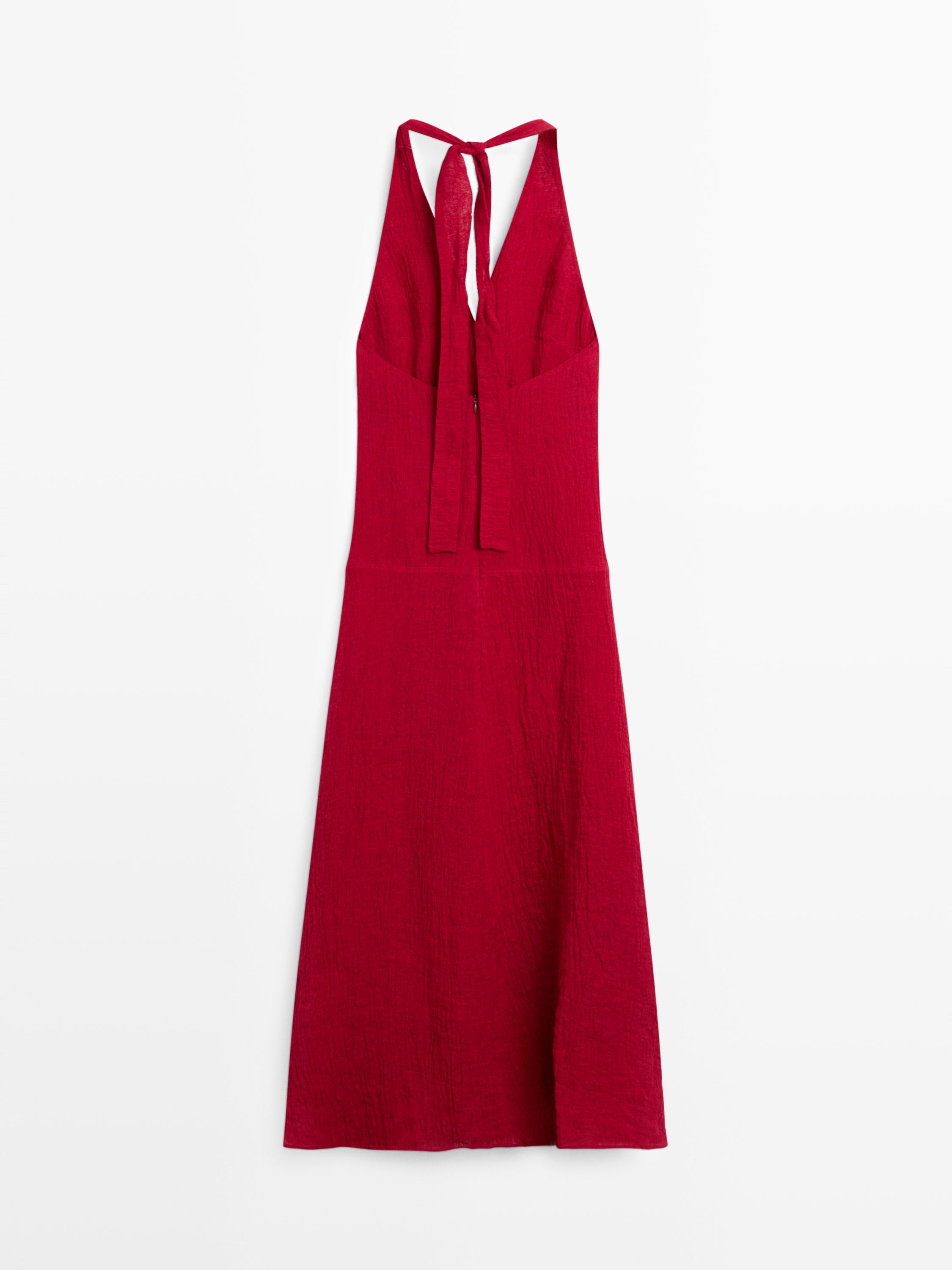 Long 100% linen dress with neckline detail
